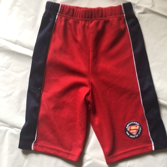 Outfit Superman  boys size 6 polyester new TM & DC Comics top & shorts - Picture 3 of 3